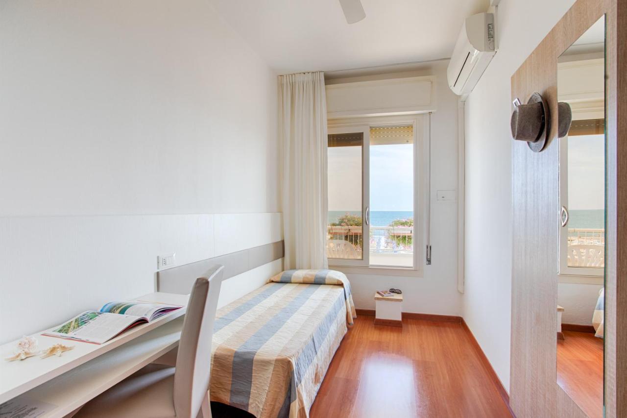 Hotel Telenia Jesolo Extérieur photo