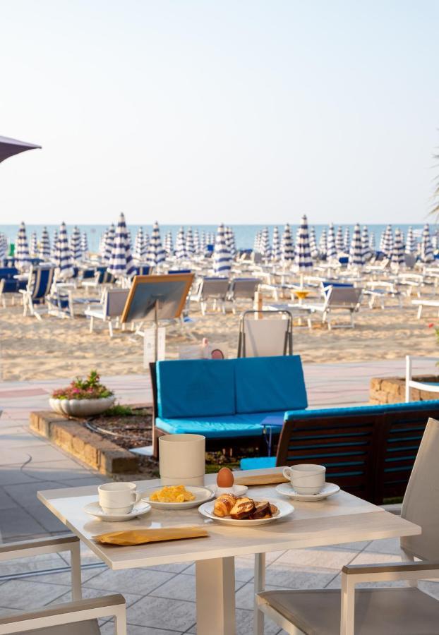 Hotel Telenia Jesolo Extérieur photo