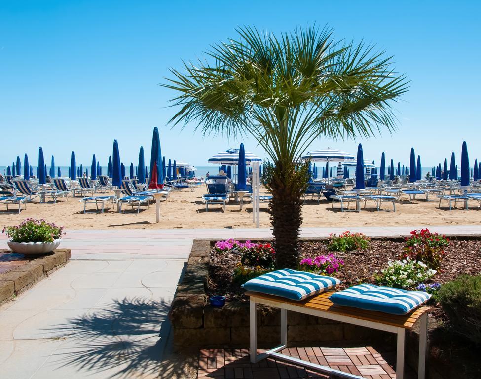 Hotel Telenia Jesolo Extérieur photo