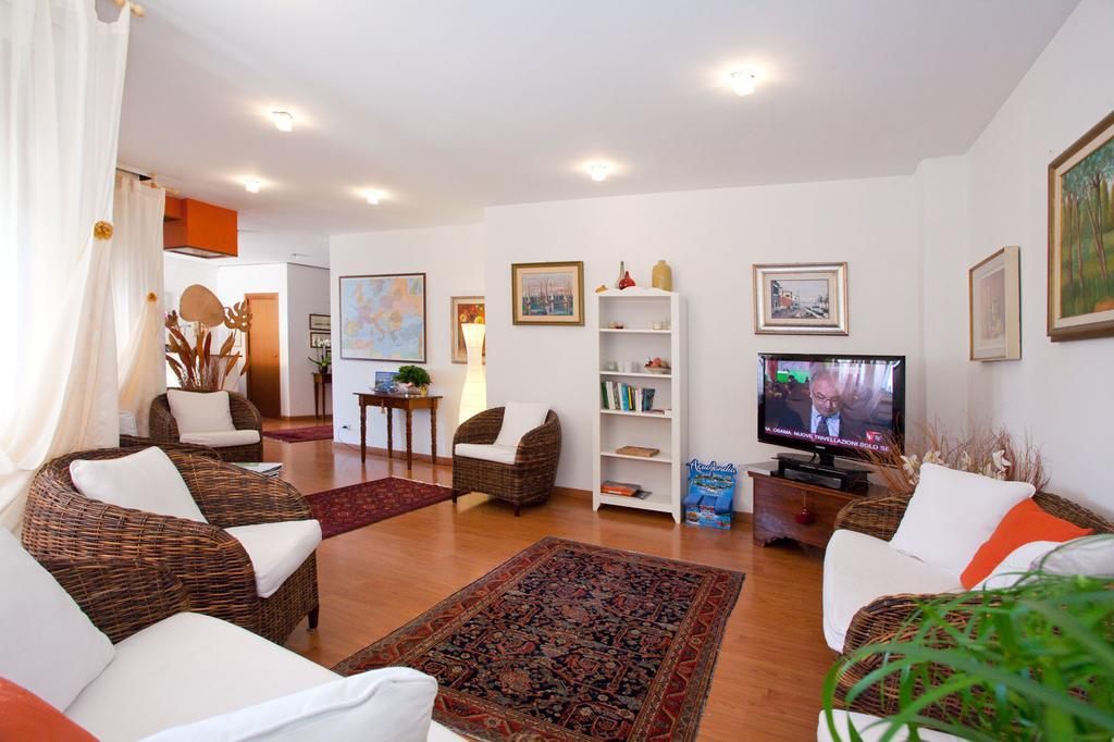 Hotel Telenia Jesolo Extérieur photo
