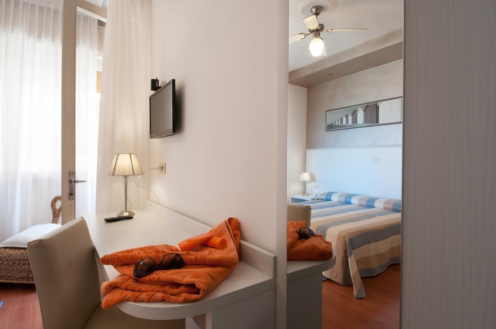 Hotel Telenia Jesolo Extérieur photo